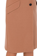 Płaszcz damski flauszowy klasyczny zapinany na guziki kamelowy me758