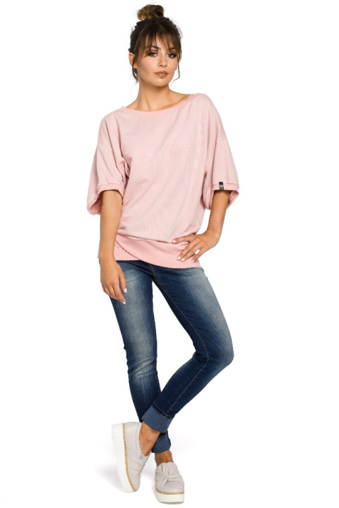 Bluza damska oversize z dzianiny z krótkim rękawem pudrowa B048 Bluza damska oversize z dzianiny z krótkim rękawem pudrowa B048