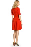 Sukienka z kontrafałdą i szlufkami pobokach czerwona me018