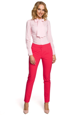 Koszula damska z wiskozy w kratę taliowana z kokardą różowa me089