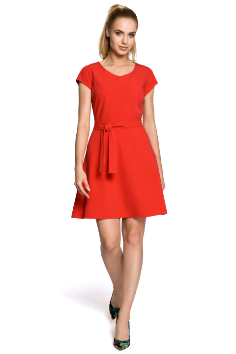 Sukienka rozkloszowana z dopasowaną górą czerwona me246