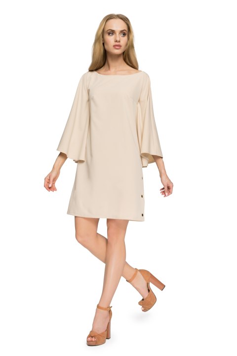 Sukienka kimono z szerokimi nietoperzowymi rękawami beżowa S055 Sukienka kimono z szerokimi nietoperzowymi rękawami beżowa S055