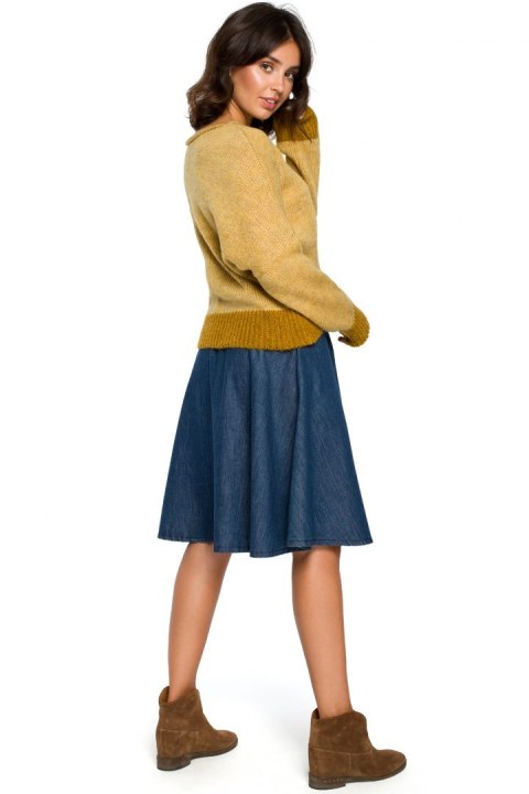 Sweter damski o kimonowych rękawach musztardowy BK015 Sweter damski o kimonowych rękawach musztardowy BK015