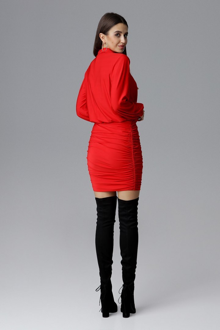 Sukienka mini z długim rękawem zapinana z tyłu na zamek czerwona M635
