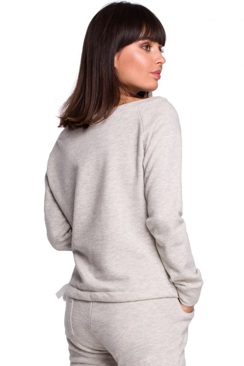 Bluza damska dresowa z wiązaniem i szerokim dekoltem popielata B108 Bluza damska dresowa z wiązaniem i szerokim dekoltem popielata B108
