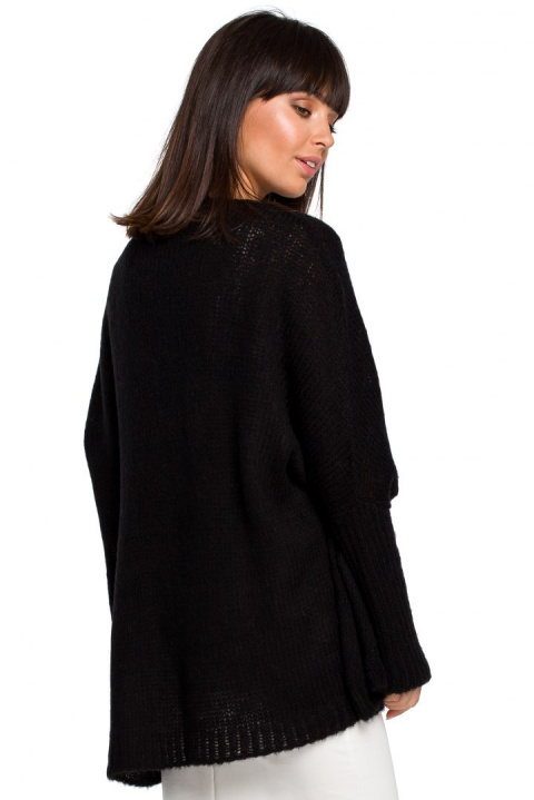 Luźny sweter damski oversize z kieszenią i dekoltem V czarny BK018 Luźny sweter damski oversize z kieszenią i dekoltem V czarny BK018
