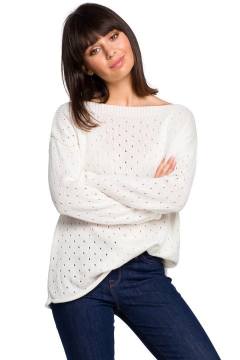 Luźny sweter damski z oczkami przewiewny ecru BK019 Luźny sweter damski z oczkami przewiewny ecru BK019