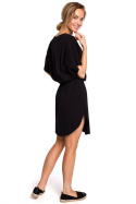 Luźna sukienka mini z krótkim rękawem wiązana paskiem czarna me433