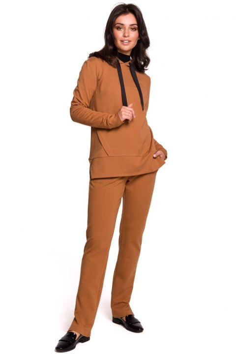 Bluza damska dresowa z kapturem z troczkami dzianina karmelowa B123 Bluza damska dresowa z kapturem z troczkami dzianina karmelowa B123