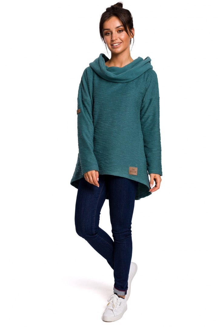 Bluza damska trapezowa z kapturem i kołnierzem dzianina turkusowa B131 Bluza damska trapezowa z kapturem i kołnierzem dzianina turkusowa B131