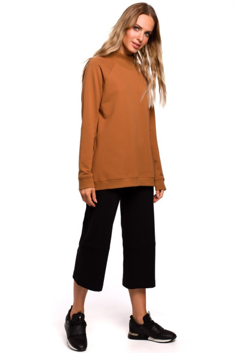 Bluza damska dzianinowa oversize ze ściągaczem karmelowa me443 Bluza damska dzianinowa oversize ze ściągaczem karmelowa me443