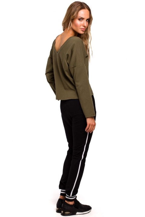 Bluzka damska gładka oversize z dekoltem na plecach khaki me457 Bluzka damska gładka oversize z dekoltem na plecach khaki me457