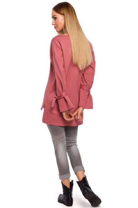 Bluza damska luźna z dzianiny dłuższy tył dekolt łódka różowa me479 Bluza damska luźna z dzianiny dłuższy tył dekolt łódka różowa me479