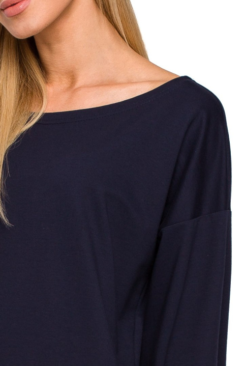 Bluza damska luźna z dzianiny dłuższy tył dekolt łódka granatowa me479 Bluza damska luźna z dzianiny dłuższy tył dekolt łódka granatowa me479