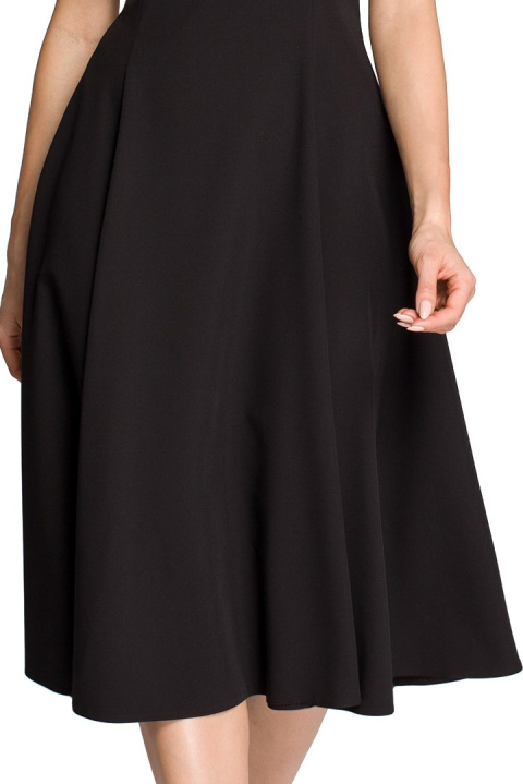 Sukienka elegancka z rozkloszowanym dołem czarna me271 Sukienka elegancka z rozkloszowanym dołem czarna me271