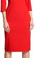 Ołówkowa sukienka z przeszyciem i pękniętym dekoltem czerwona me366