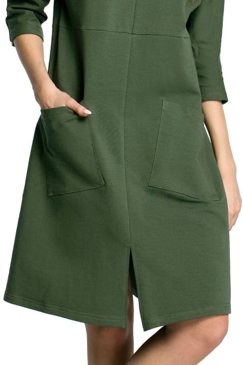Sukienka dresowa midi oversize z kieszeniami rękaw 3/4 zielona me353 Sukienka dresowa midi oversize z kieszeniami rękaw 3/4 zielona me353