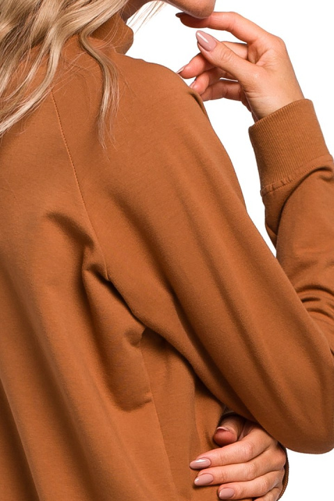 Bluza damska dzianinowa oversize ze ściągaczem karmelowa me443 Bluza damska dzianinowa oversize ze ściągaczem karmelowa me443