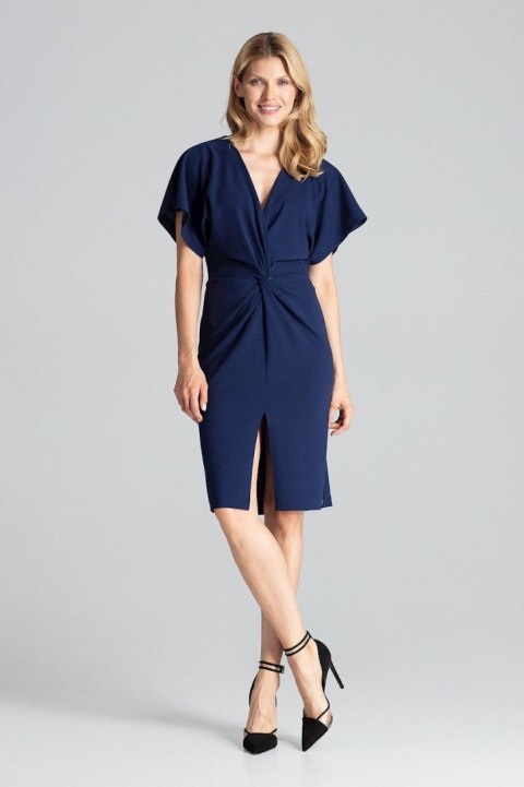 Elegancka sukienka midi z gumką w pasie i krótkim rękawem granatowa M687 Elegancka sukienka midi z gumką w pasie i krótkim rękawem granatowa M687