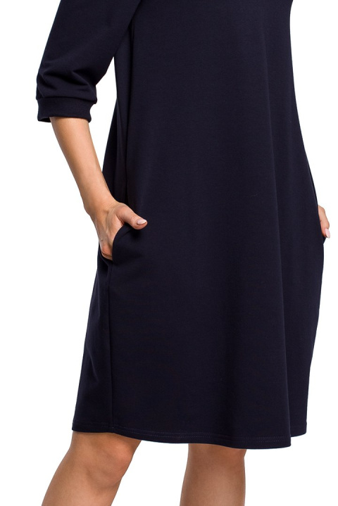 Luźna sukienka oversize midi z dekoltem V z tyłu granatowa me417 Luźna sukienka oversize midi z dekoltem V z tyłu granatowa me417