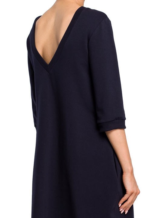 Luźna sukienka oversize midi z dekoltem V z tyłu granatowa me417 Luźna sukienka oversize midi z dekoltem V z tyłu granatowa me417