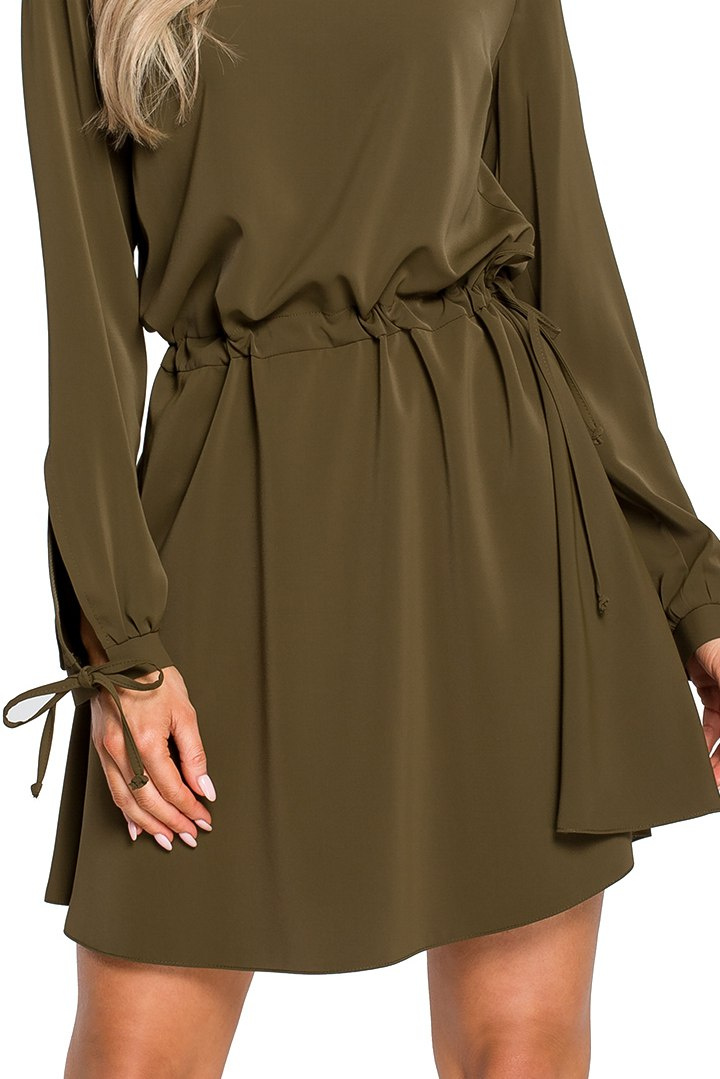 Sukienka boho rozkloszowana mini z długim rękawem khaki me426 Sukienka boho rozkloszowana mini z długim rękawem khaki me426