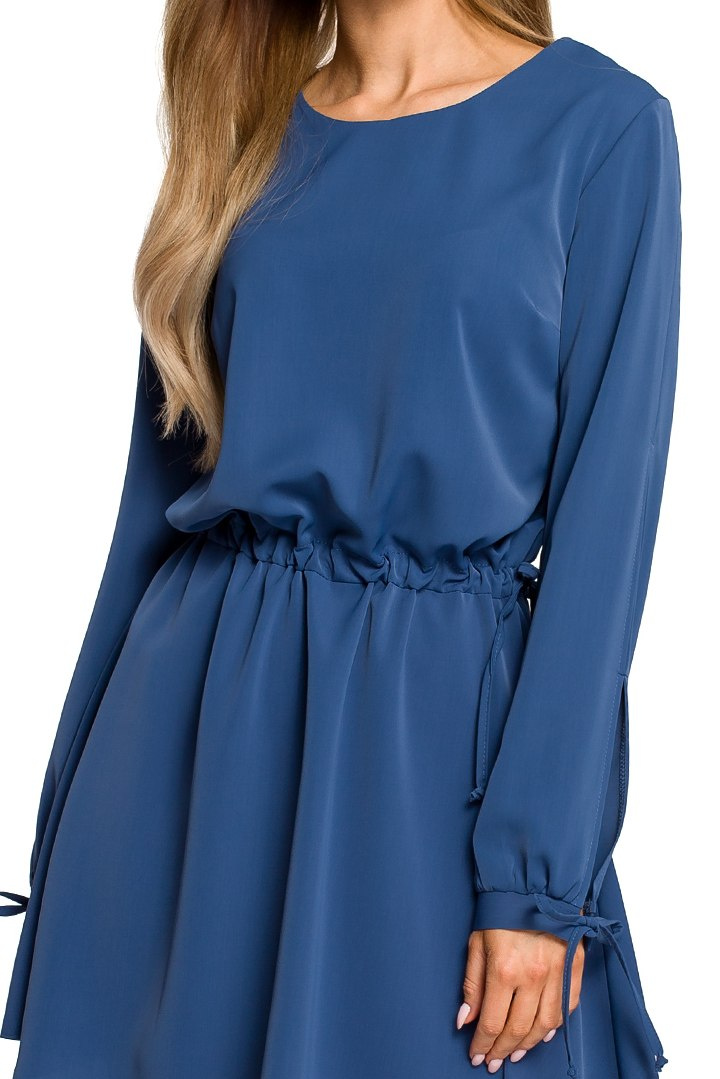 Sukienka boho rozkloszowana mini z długim rękawem niebieska me426