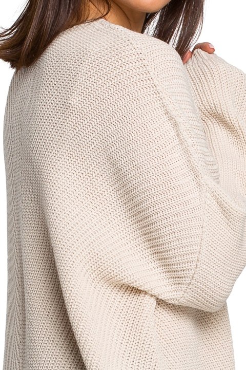 Sweter damski asymetryczny z dekoltem w serek beżowy BK026 Sweter damski asymetryczny z dekoltem w serek beżowy BK026