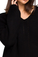 Sweter damski asymetryczny z dekoltem w serek czarny BK026
