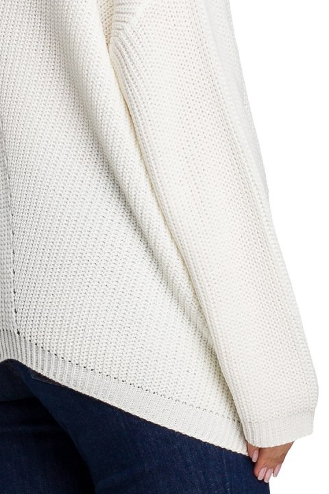 Sweter damski asymetryczny z dekoltem w serek ecru BK026 Sweter damski asymetryczny z dekoltem w serek ecru BK026