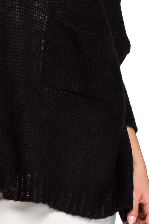 Luźny sweter damski oversize z kieszenią i dekoltem V czarny BK018 Luźny sweter damski oversize z kieszenią i dekoltem V czarny BK018