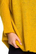 Luźny sweter damski oversize z kieszenią i dekoltem V miodowy BK018