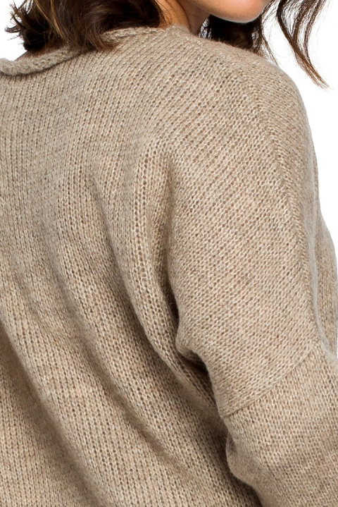 Sweter damski o kimonowych rękawach brązowy BK015 Sweter damski o kimonowych rękawach brązowy BK015