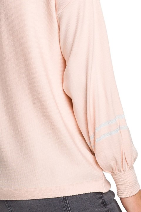 Sweter damski nietoperz z wiskozy z bufiastymi rękawami brzoskwiniowy BK024 Sweter damski nietoperz z wiskozy z bufiastymi rękawami brzoskwiniowy BK024
