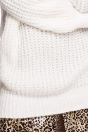 Długi sweter damski gruby oversize z golfem biały BK030