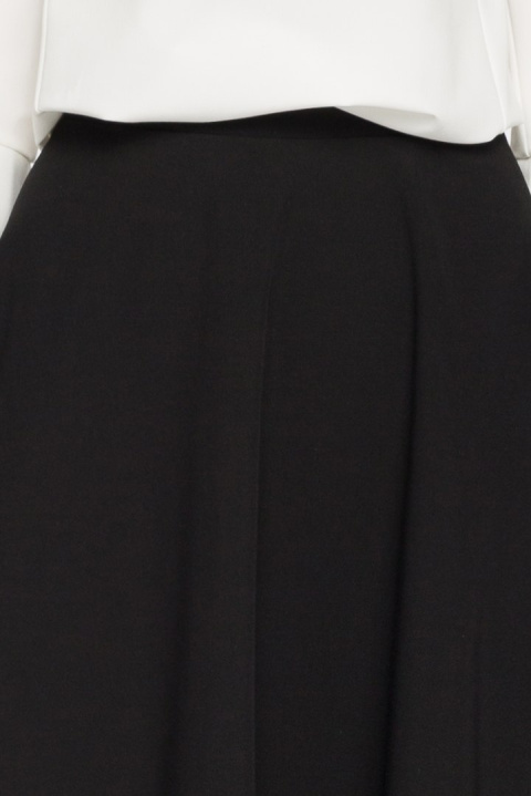 Elegancka spódnica rozkloszowana midi z kontrafałdami czarnaS006 Elegancka spódnica rozkloszowana midi z kontrafałdami czarnaS006