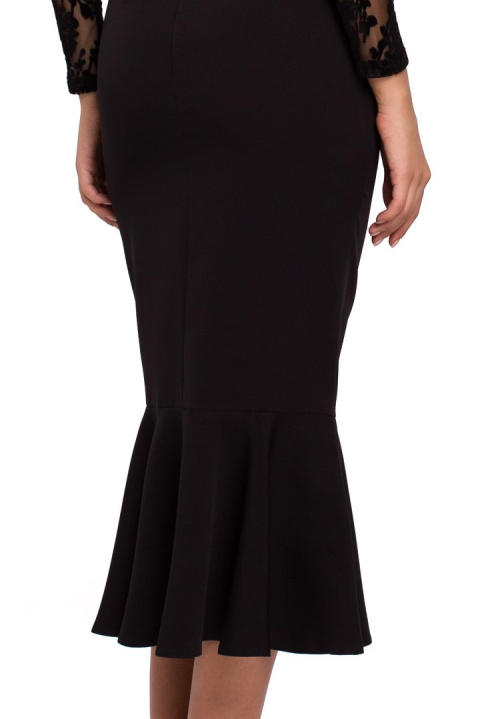 Elegancka spódnica ołówkowa midi z falbaną dopasowana czarna K025 Elegancka spódnica ołówkowa midi z falbaną dopasowana czarna K025