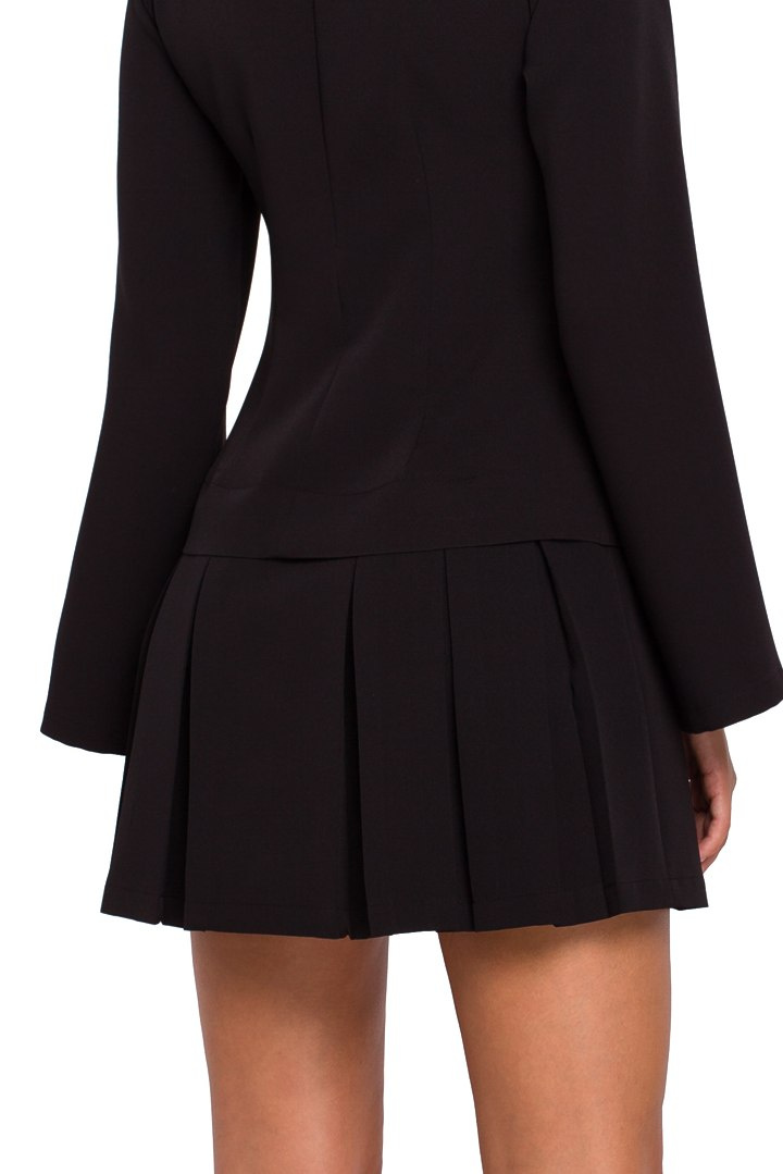 Sukienka mini z kontrafałdami stójka rozkloszowany rękaw czarna K021