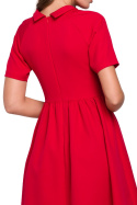 Sukienka rozkloszowana midi z krótkim rękawem i stójką czerwona K028