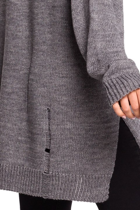Sweter damski luźny oversize z dziurami i dekoltem V szary BK028 Sweter damski luźny oversize z dziurami i dekoltem V szary BK028
