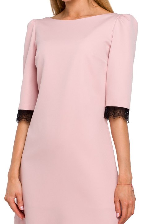 Elegancka sukienka midi z koronką i dekoltem na plecach pudrowa me489 Elegancka sukienka midi z koronką i dekoltem na plecach pudrowa me489