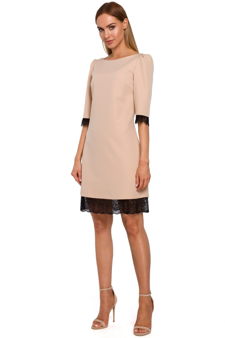 Elegancka sukienka midi z koronką i dekoltem na plecach beżowa me489 Elegancka sukienka midi z koronką i dekoltem na plecach beżowa me489