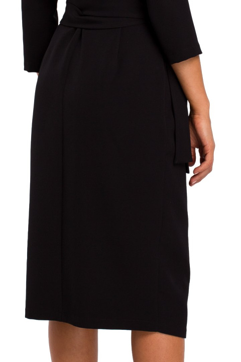 Elegancka sukienka kopertowa dopasowana midi z paskiem czarna S175 Elegancka sukienka kopertowa dopasowana midi z paskiem czarna S175