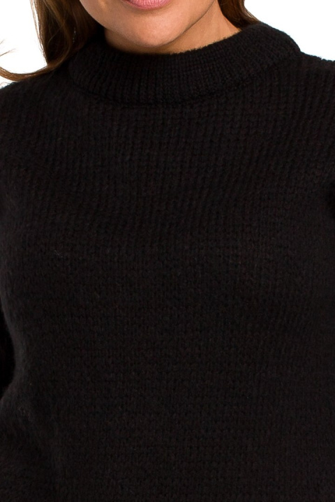 Sweter damski krótki ze ściągaczem luźny splot czarny S185 Sweter damski krótki ze ściągaczem luźny splot czarny S185