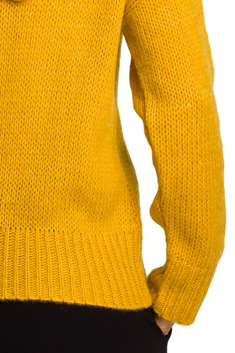 Sweter damski krótki ze ściągaczem luźny splot miodowy S185 Sweter damski krótki ze ściągaczem luźny splot miodowy S185