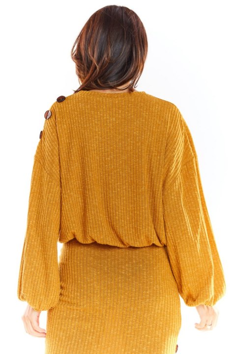 Sweter damski oversize z wiskozy z kimonowymi rękawami kamelowy A318 Sweter damski oversize z wiskozy z kimonowymi rękawami kamelowy A318