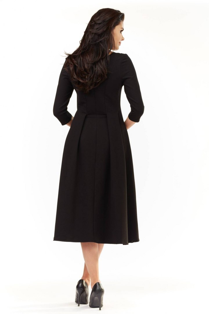 Elegancka sukienka midi rozkloszowana z długim rękawem czarna M155 Elegancka sukienka midi rozkloszowana z długim rękawem czarna M155