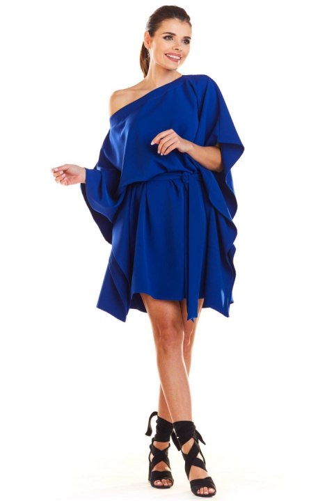 Sukienka mini oversize z krótkim rękawem wiązana w pasie niebieska M196 Sukienka mini oversize z krótkim rękawem wiązana w pasie niebieska M196