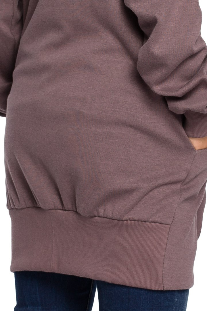 Długa bluza damska oversize rozpinana z kapturem brązowa B054