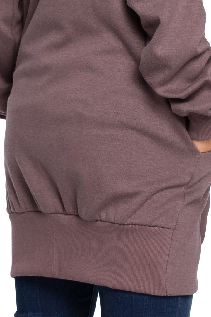 Długa bluza damska oversize rozpinana z kapturem brązowa B054 Długa bluza damska oversize rozpinana z kapturem brązowa B054